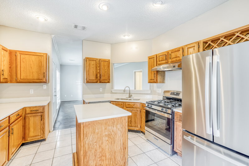 1,885/Mo, 6018 Fern Hollow Ct Katy, TX 77449 Kitchen View 2