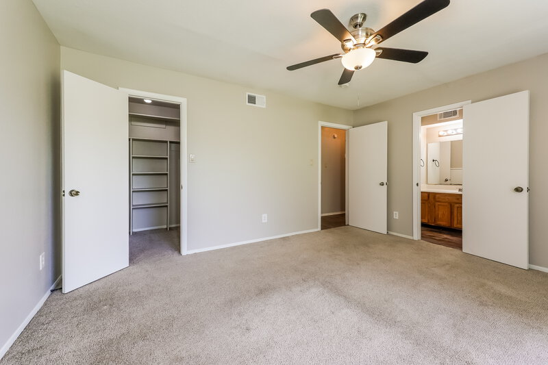 0/Mo, 19834 Packwood Dr Katy, TX 77449 Main Bedroom View 2