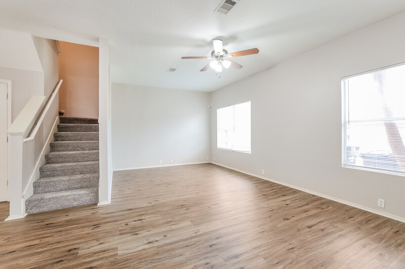 1,675/Mo, 6250 Gillian Park Dr Katy, TX 77449 Living Room View 2