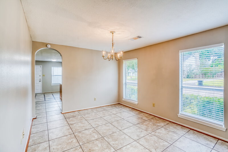 1,985/Mo, 3202 Palm Desert Ln Missouri City, TX 77459 Dining Room View