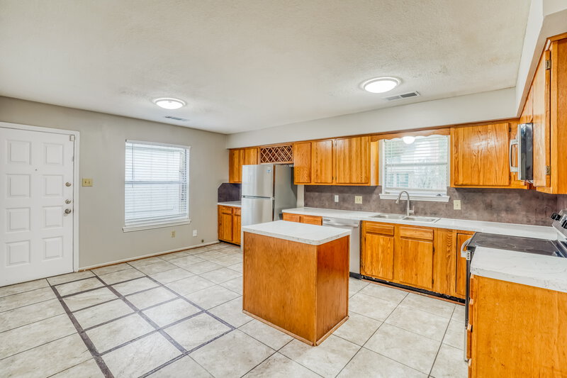 1,985/Mo, 3202 Palm Desert Ln Missouri City, TX 77459 Kitchen View