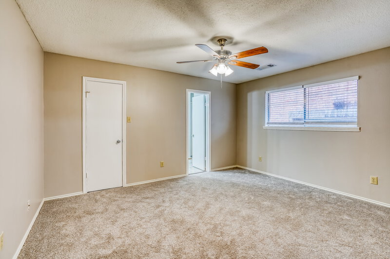 1,985/Mo, 3202 Palm Desert Ln Missouri City, TX 77459 Main Bedroom View