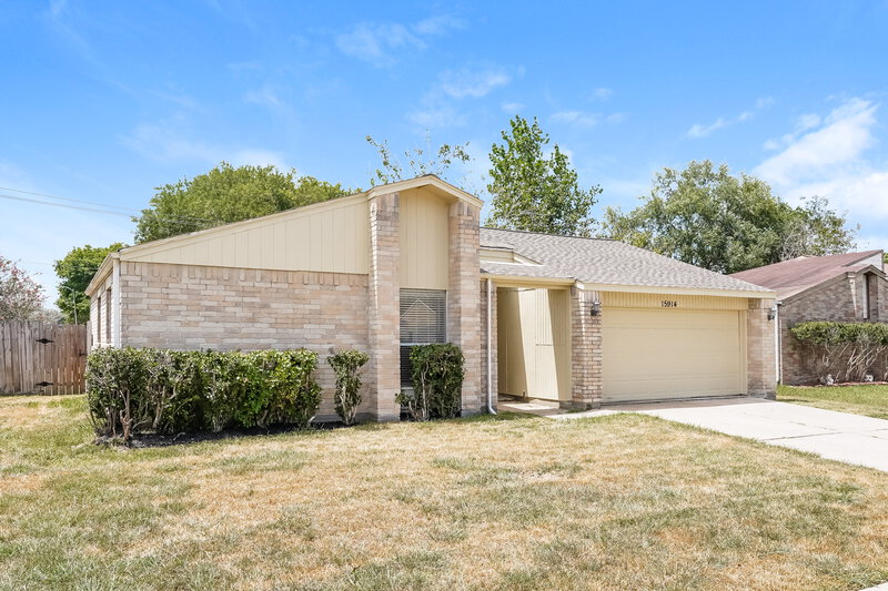 1,805/Mo, 15914 Pryor Dr Missouri City, TX 77489 Front View