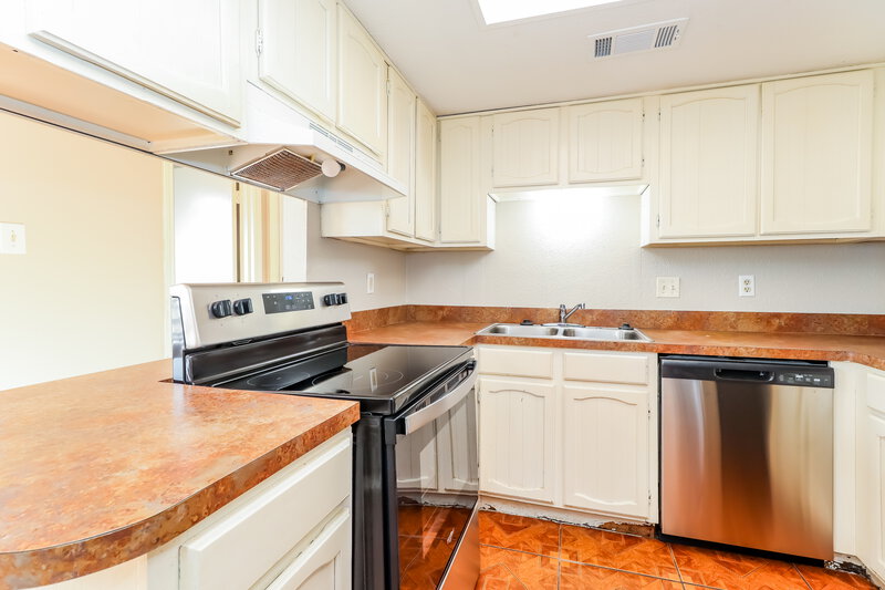 1,970/Mo, 15814 Pinwood Dr Missouri City, TX 77489 Kitchen View