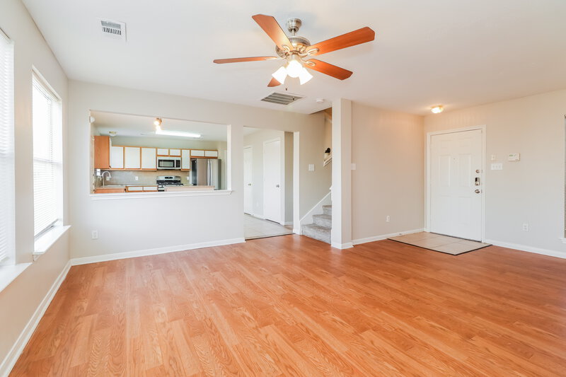 1,720/Mo, 15703 Homebriar Ct Missouri City, TX 77489 Living Room View 2