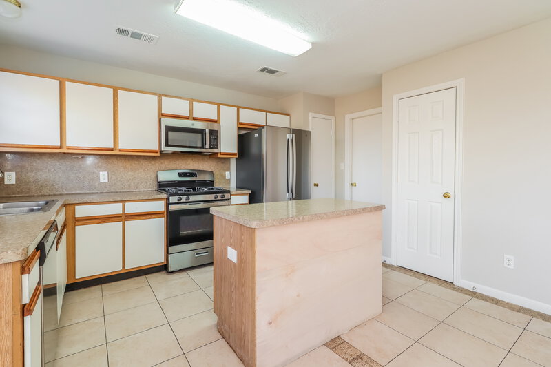 1,720/Mo, 15703 Homebriar Ct Missouri City, TX 77489 Kitchen View 2