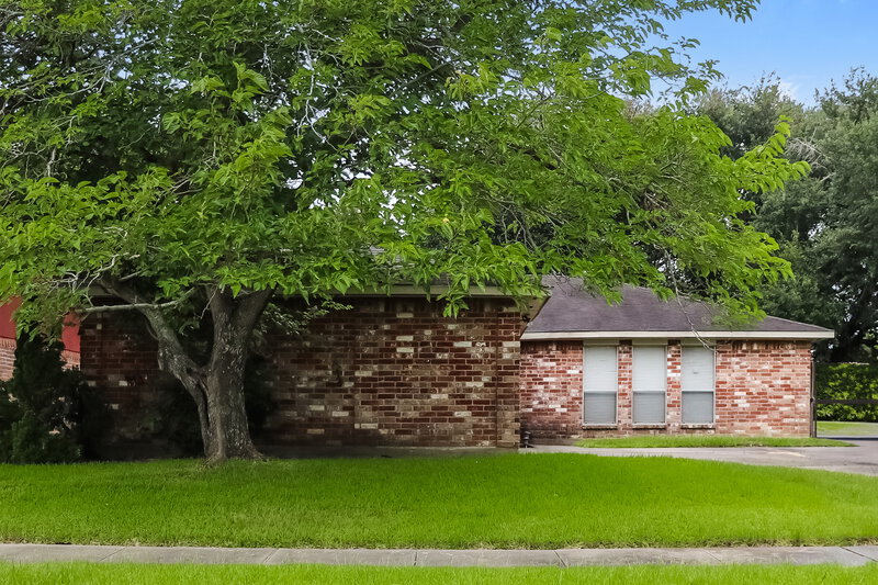 1,735/Mo, 2010 Quail Place Dr Missouri City, TX 77489 External View