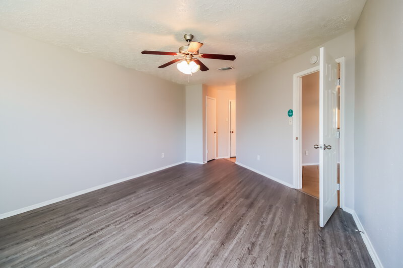 1,990/Mo, 16823 Quail Crest Ct Missouri City, TX 77489 Main Bedroom View