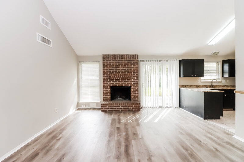 1,480/Mo, 7807 Chaseview Dr Missouri City, TX 77489 Living Room View 3
