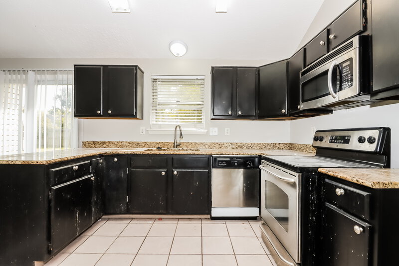 1,480/Mo, 7807 Chaseview Dr Missouri City, TX 77489 Kitchen View 3