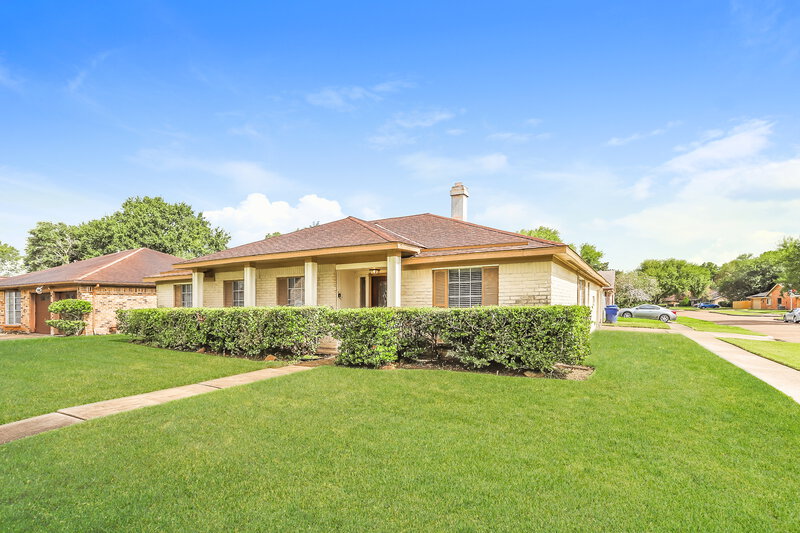 1,770/Mo, 1302 Mossridge Dr Missouri City, TX 77489 Front View