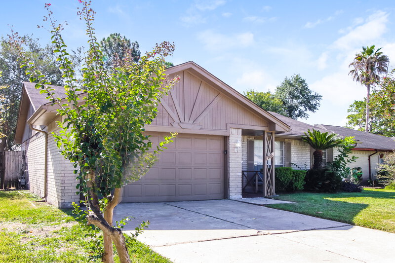 1,715/Mo, 2631 Indian Trail Dr Missouri City, TX 77489 Front View 2
