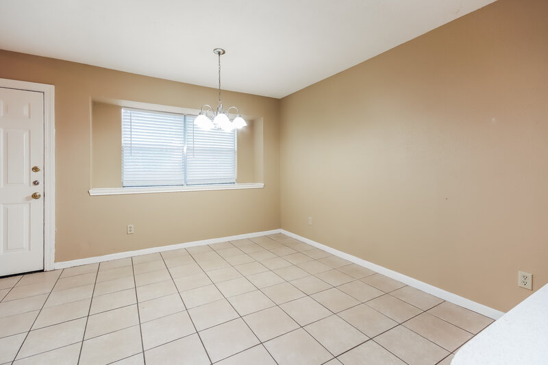 1,775/Mo, 16530 Quail Park Dr Missouri City, TX 77489 Dining Room View 2