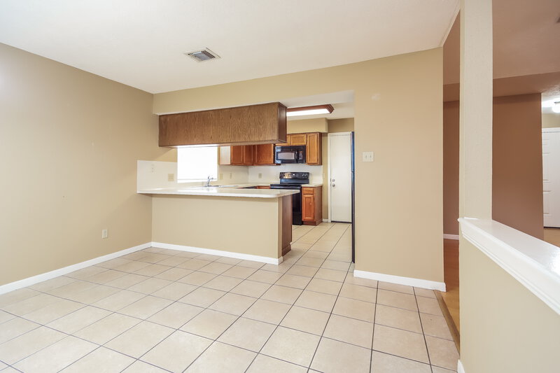 1,775/Mo, 16530 Quail Park Dr Missouri City, TX 77489 Dining Room View 3
