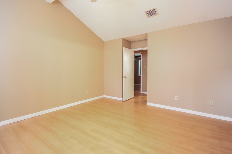 1,775/Mo, 16530 Quail Park Dr Missouri City, TX 77489 Main Bedroom View 2