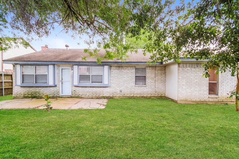 1,775/Mo, 16530 Quail Park Dr Missouri City, TX 77489 Rear View