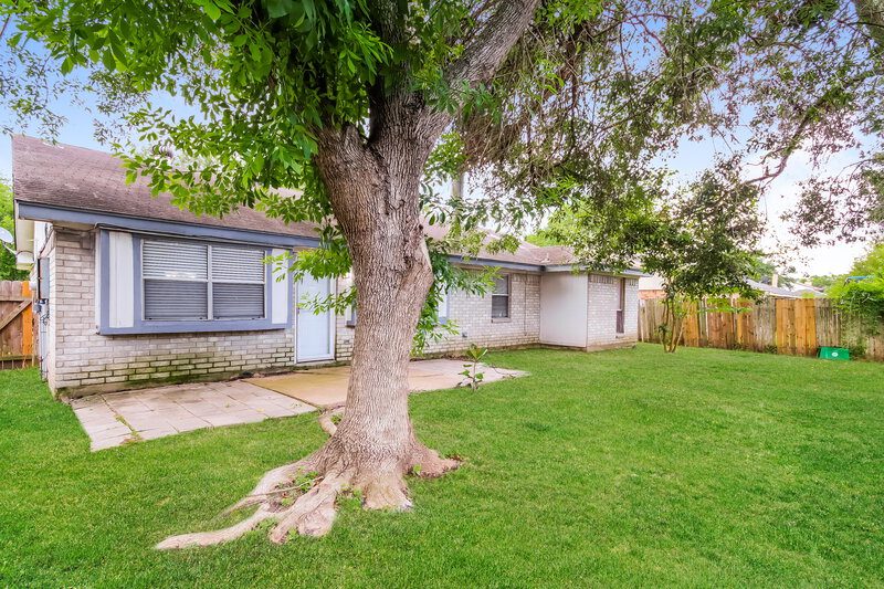 1,775/Mo, 16530 Quail Park Dr Missouri City, TX 77489 Rear View 3
