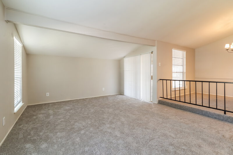 2,120/Mo, 2215 Woodglen Dr Missouri City, TX 77489 Living Room View