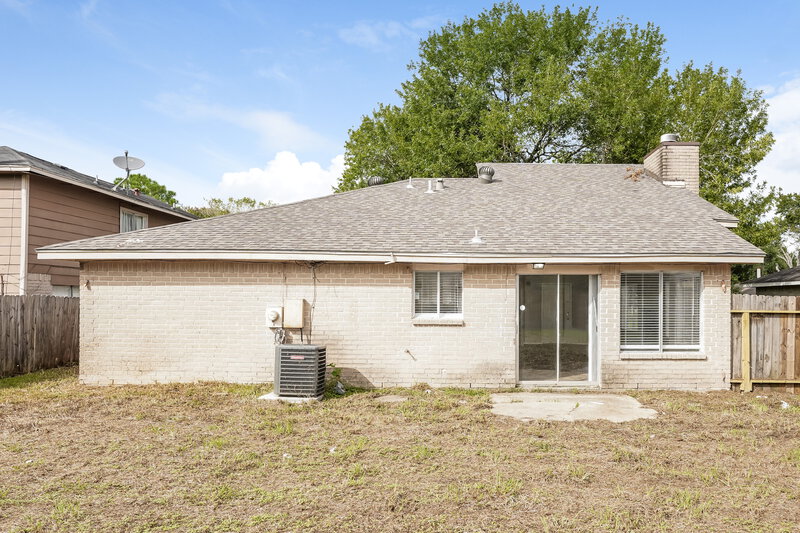 1,730/Mo, 7531 Glenbriar Pl Missouri City, TX 77489 Rear View