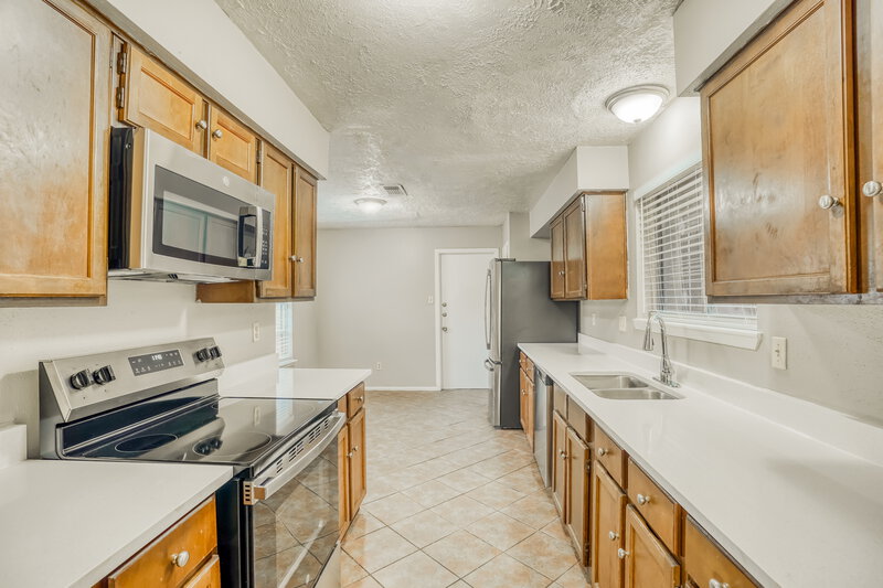 1,790/Mo, 8403 Quail Burg Ln Missouri City, TX 77489 Kitchen View