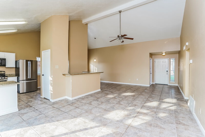 1,990/Mo, 14806 Chasemont Dr Missouri City, TX 77489 Living Room View 2
