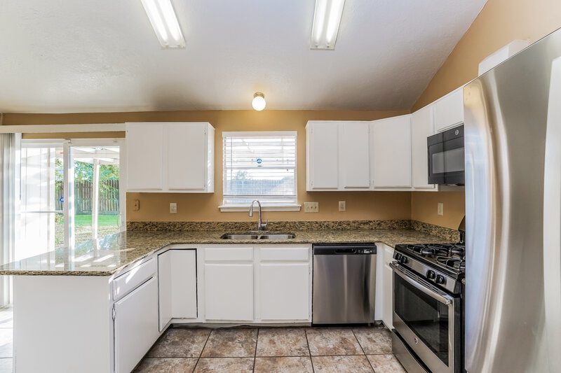 1,990/Mo, 14806 Chasemont Dr Missouri City, TX 77489 Kitchen View