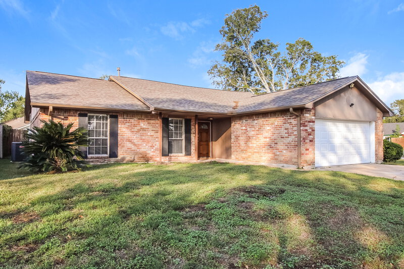 1,665/Mo, 15102 Four Winds Dr Missouri City, TX 77489 Front View 2