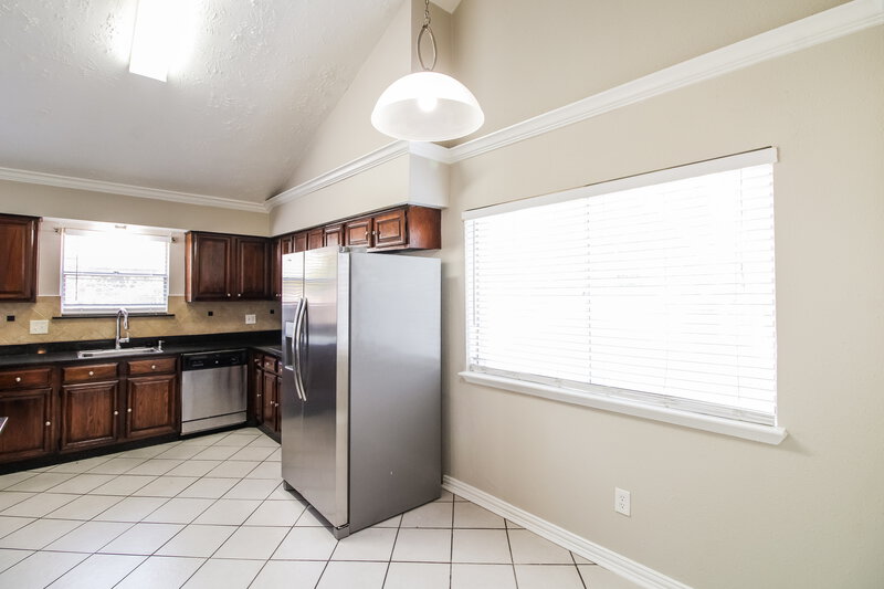 1,665/Mo, 15102 Four Winds Dr Missouri City, TX 77489 Kitchen View 2