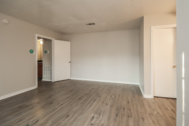 1,645/Mo, 15819 Pinwood Dr Missouri City, TX 77489 Main Bedroom View 2