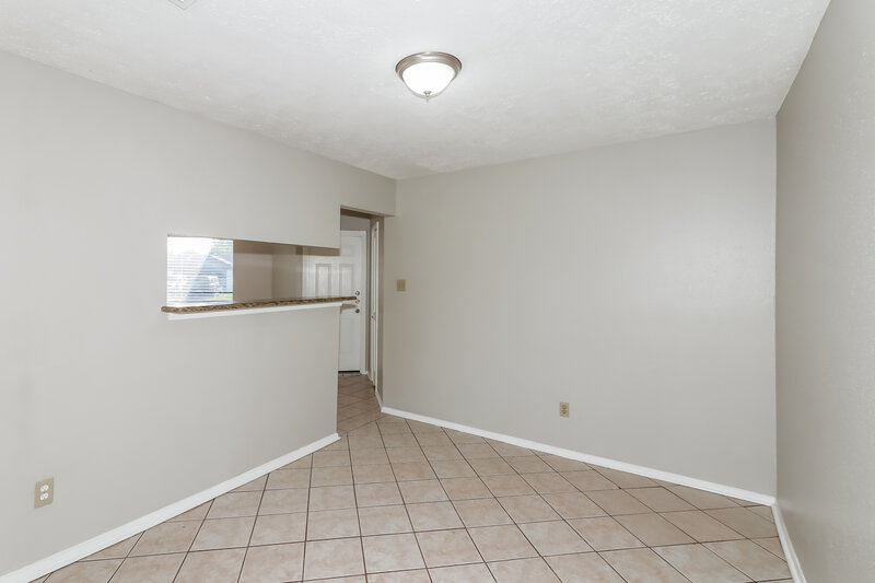 1,840/Mo, 10111 King Ranch Ln Sugar Land, TX 77498 Dining Room View