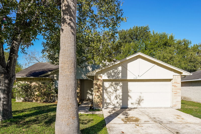 1,785/Mo, 10118 Hollow Canyon Dr Sugar Land, TX 77498 External View