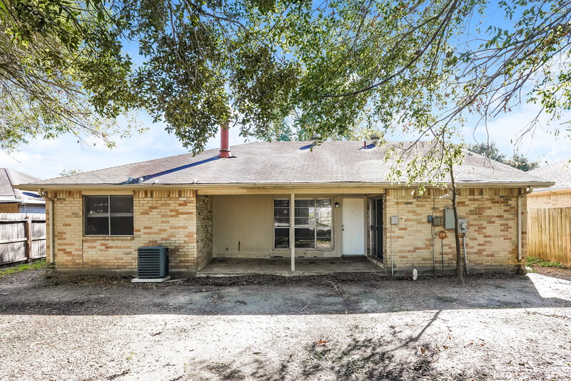 1,785/Mo, 10118 Hollow Canyon Dr Sugar Land, TX 77498 Rear View