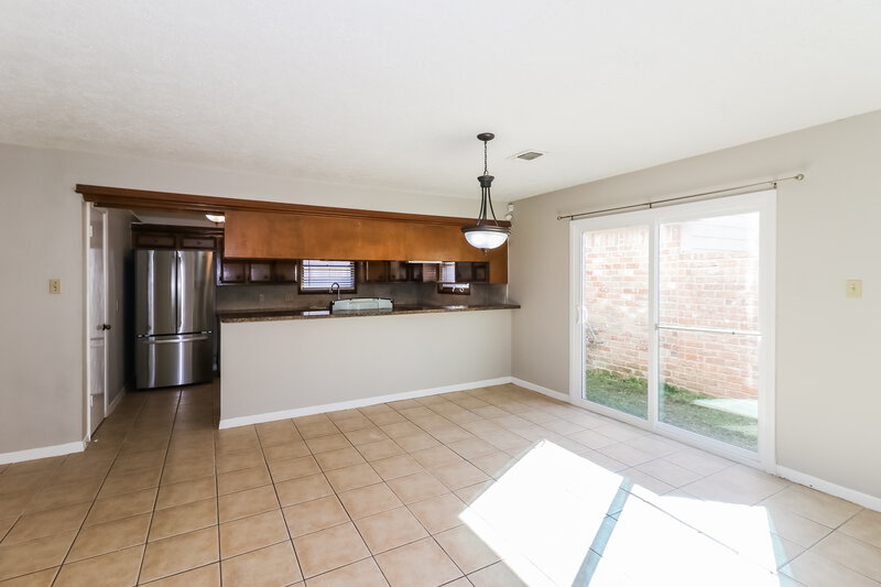 1,640/Mo, 1611 Bodart Circle Houston, TX 77090 Dining Room View