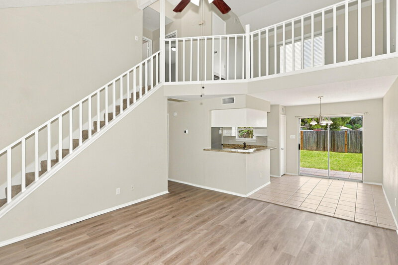 1,690/Mo, 16111 Rosenridge Dr Houston, TX 77053 Living Room View