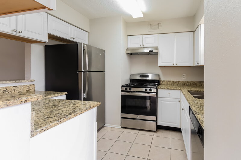 1,550/Mo, 16111 Rosenridge Dr Houston, TX 77053 Misc View 5