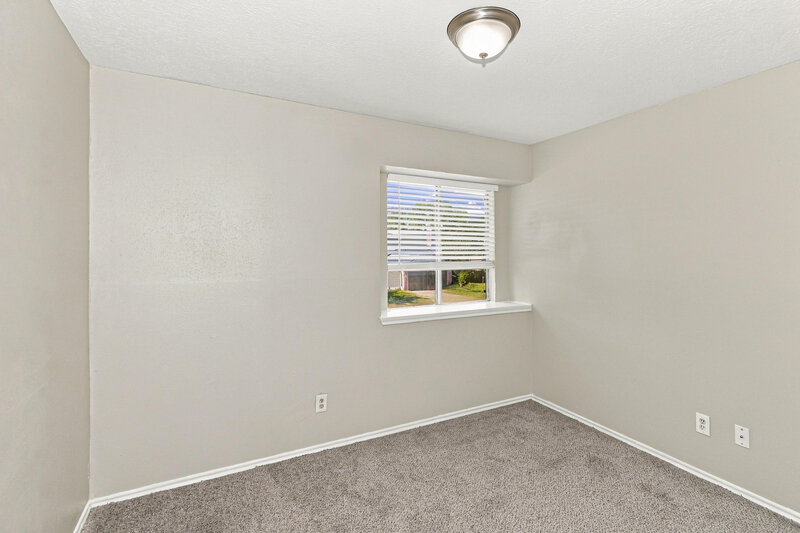 1,690/Mo, 16111 Rosenridge Dr Houston, TX 77053 Bedroom View