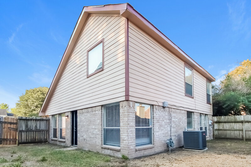 1,595/Mo, 3642 Storm Creek Dr Houston, TX 77088 Rear View