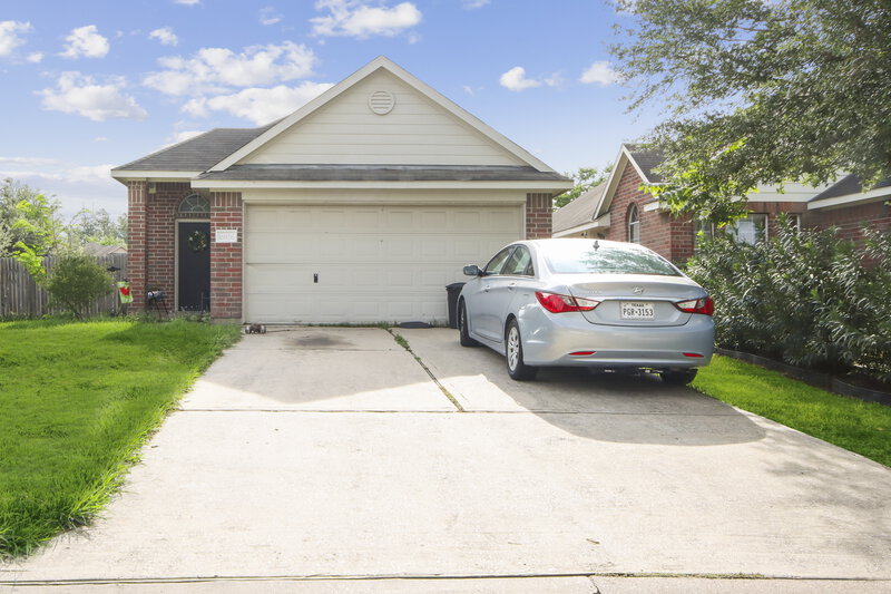 1,690/Mo, 16926 Dellbridge Ln Houston, TX 77073 External View