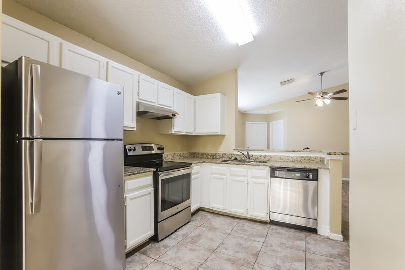1,560/Mo, 7706 Ellis Dr Missouri City, TX 77489 Kitchen View