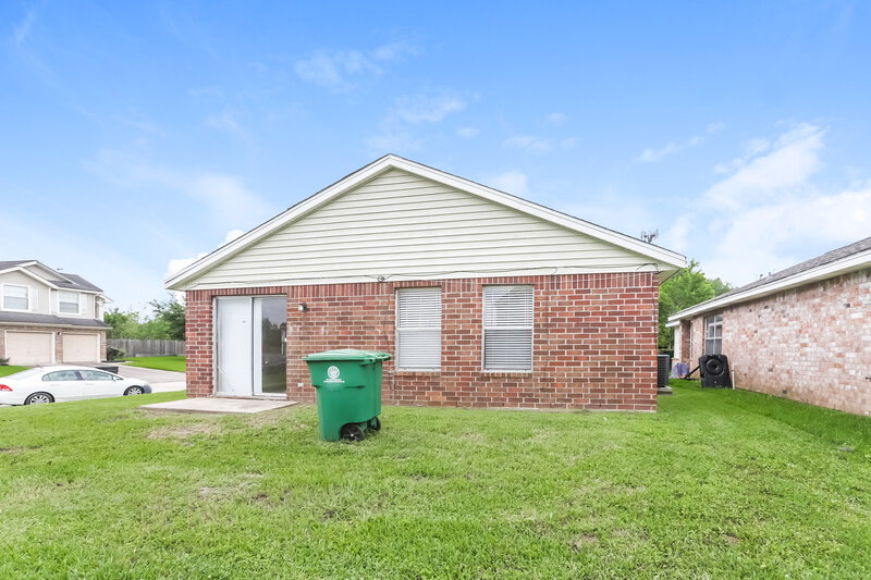 1,560/Mo, 7706 Ellis Dr Missouri City, TX 77489 Rear View