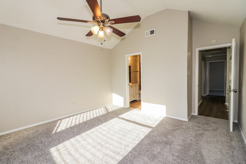 1,655/Mo, 16202 Canaridge Dr Houston, TX 77053 Main Bedroom View 2