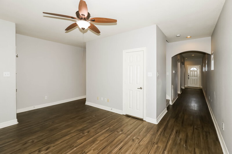 2,005/Mo, 7838 Dyer St Houston, TX 77088 Living Room View