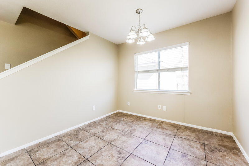 1,680/Mo, 1207 Verde Trails Dr Houston, TX 77073 Dining Room View