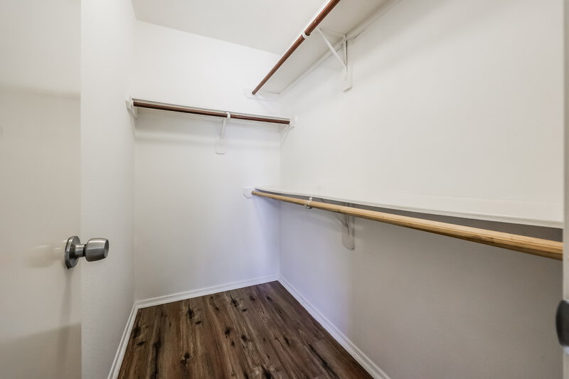 1,680/Mo, 1207 Verde Trails Dr Houston, TX 77073 Walk In Closet View