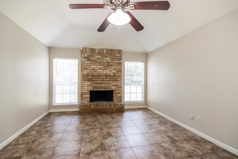 2,305/Mo, 22711 Powell House Ln Katy, TX 77449 Living Room View