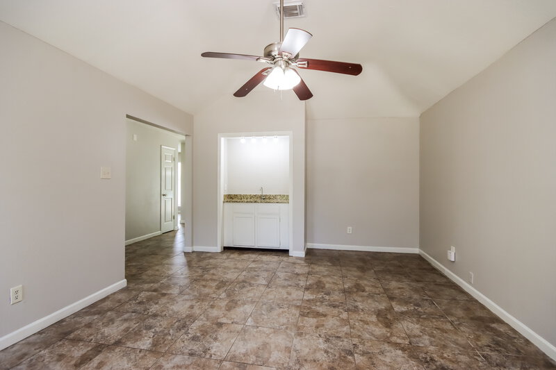 2,305/Mo, 22711 Powell House Ln Katy, TX 77449 Living Room View 2