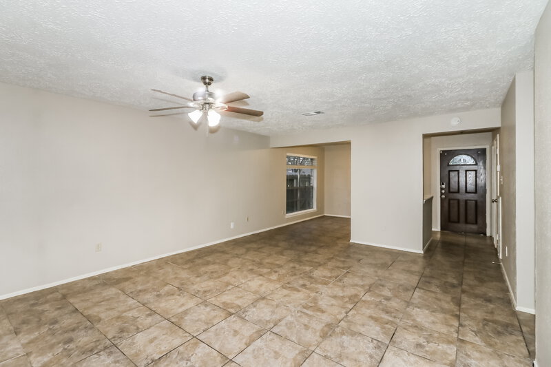 1,665/Mo, 14214 Bateau Dr Cypress, TX 77429 Living Room View 2