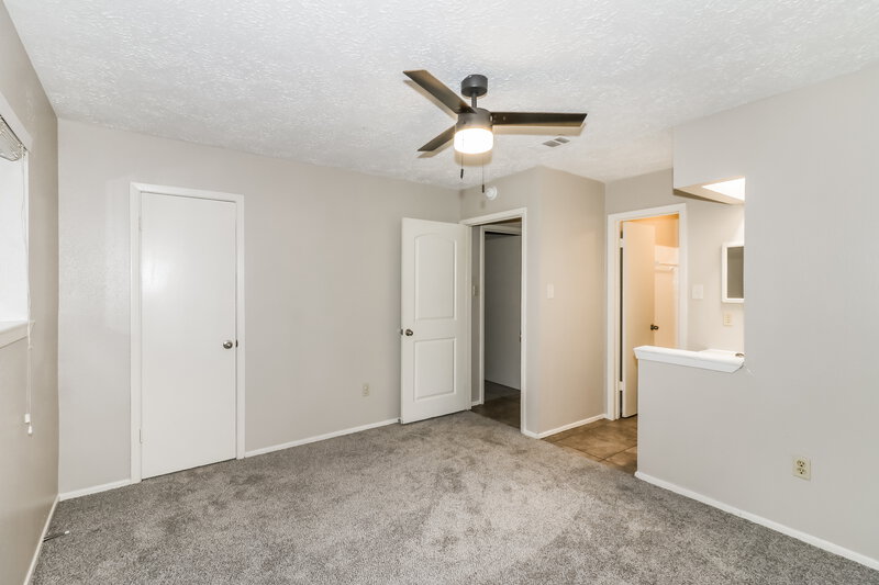 1,665/Mo, 14214 Bateau Dr Cypress, TX 77429 Main Bedroom View 2
