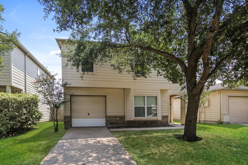 1,875/Mo, 3231 Dartmouth Field Ln Fresno, TX 77545 Front View 2