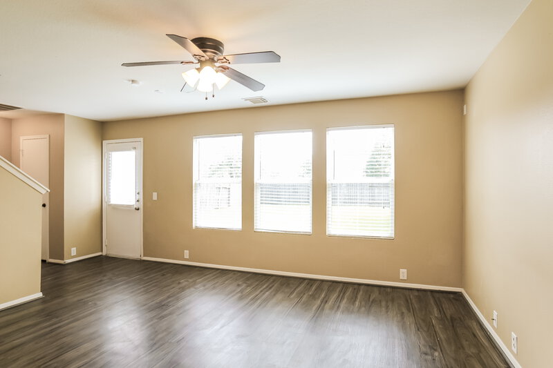 1,875/Mo, 3231 Dartmouth Field Ln Fresno, TX 77545 Living Room View